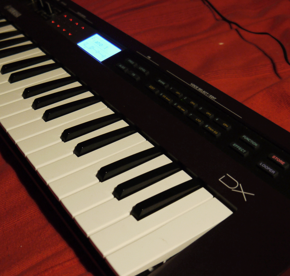 My beautiful DX7 reface synth.